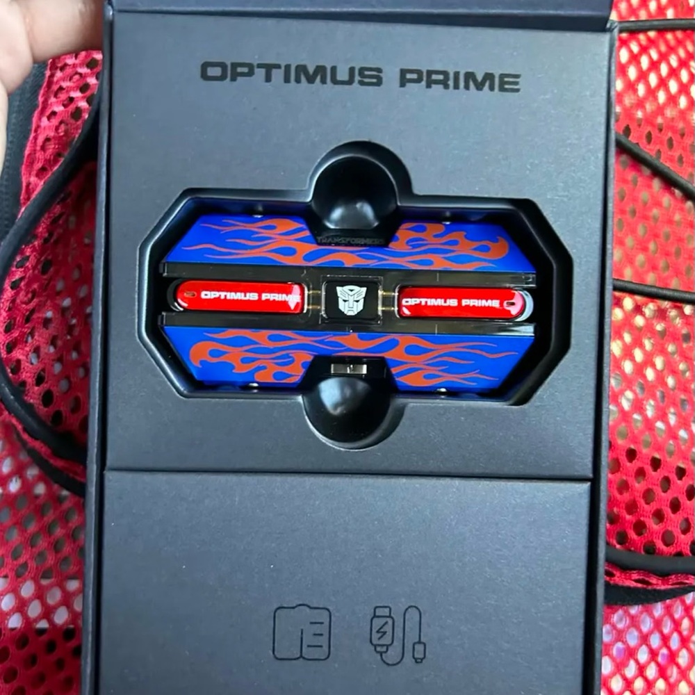 Transformer wireless Bluetooth headphones